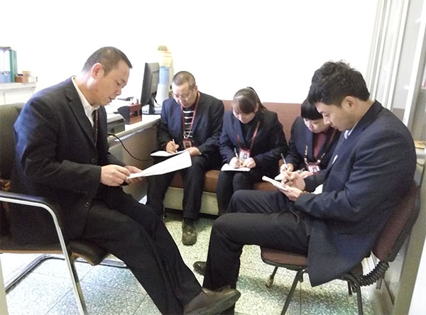 广告公司召开10月份经营工作分析会