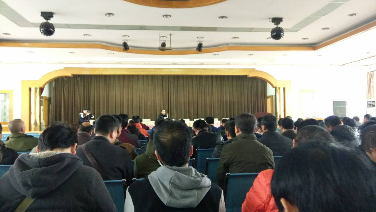 广告公司：积极参加公司教育培训学习活动