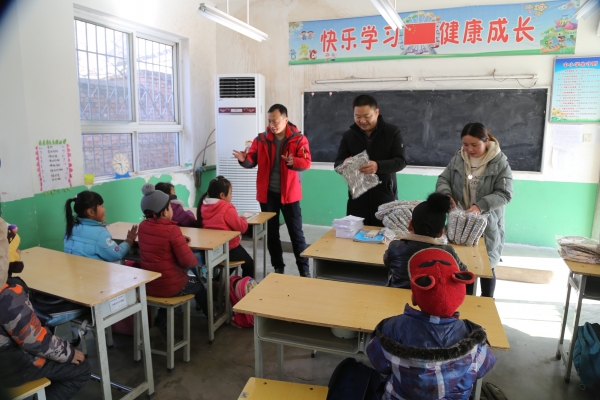 广告公司：携手上善 情暖西山